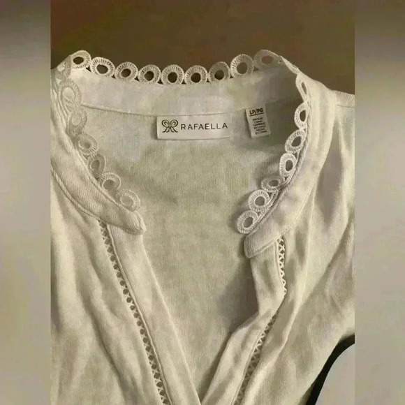 Rafaella Light Summer Top - Picture 5 of 7